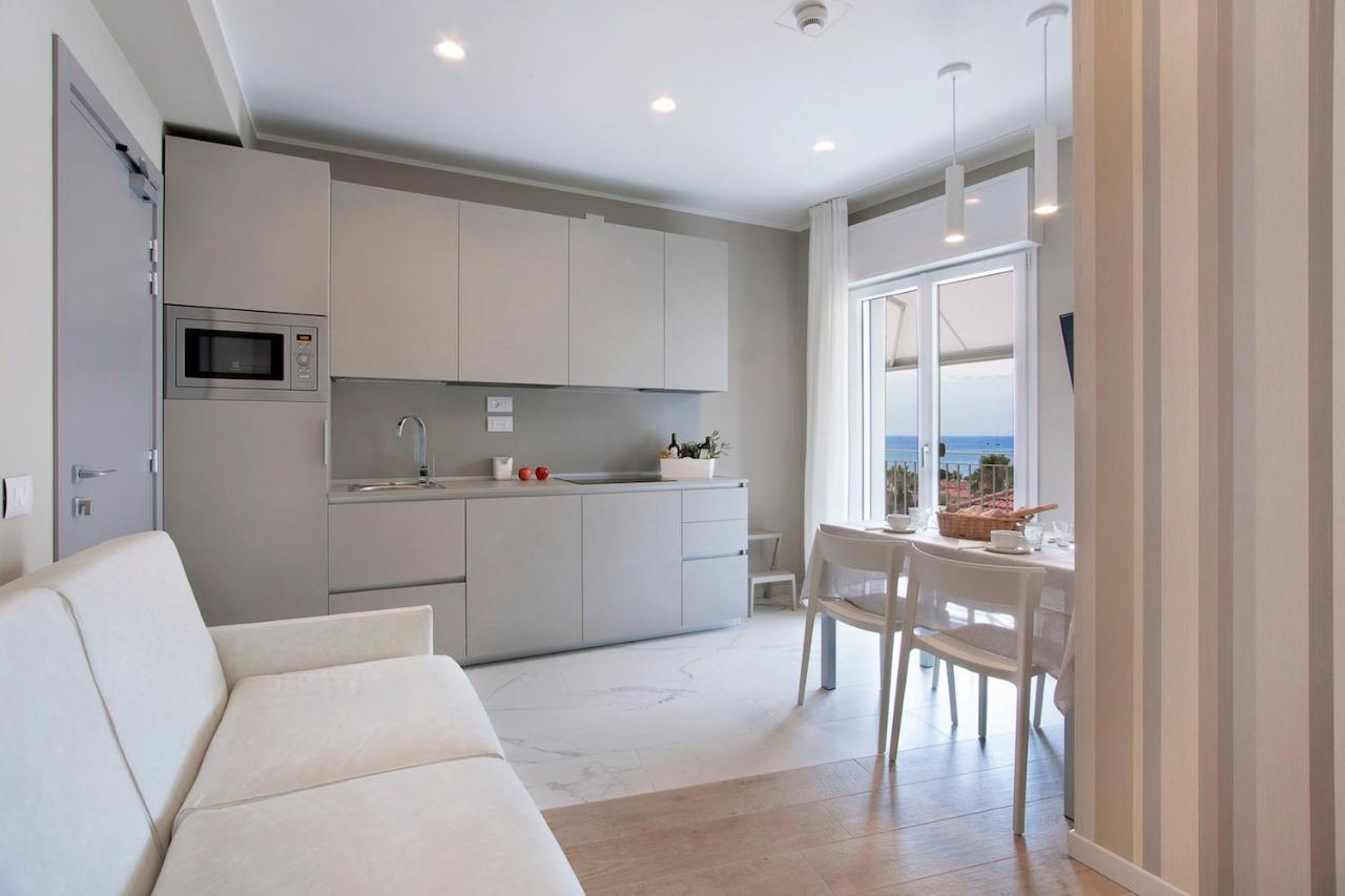 Residence Dolcemare Лайджелия Екстериор снимка