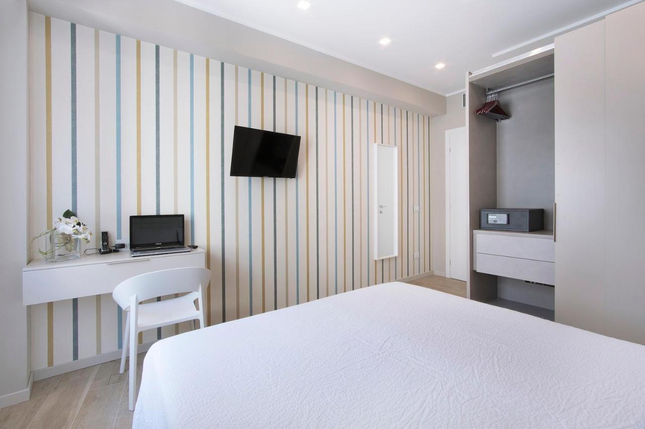Residence Dolcemare Лайджелия Екстериор снимка