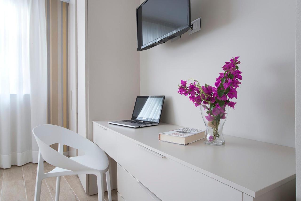 Residence Dolcemare Лайджелия Екстериор снимка